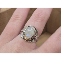 Echt zilveren ring met vlinder band en maansteen